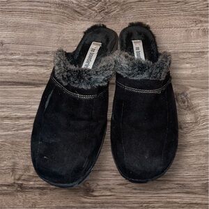 Vintage suede  Faux Fur Lined clogs